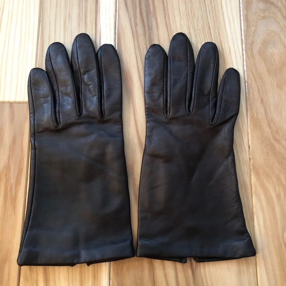 Bloomingdale’s Brown Leather Gloves